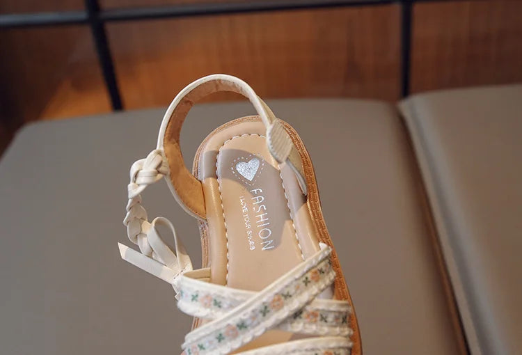 Summer Girls Sandals Fashion Embroider Flower Children Princess Shoes Open-toe Sweet Bowknot Kids Causal Flat Sandals Soft Soled