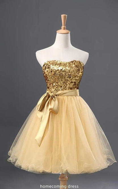 Champagne Women's Sequin Tulle Homecoming Dresses Strapless Sweetheart Neck Short Prom Cocktail Party Gowns for Teens