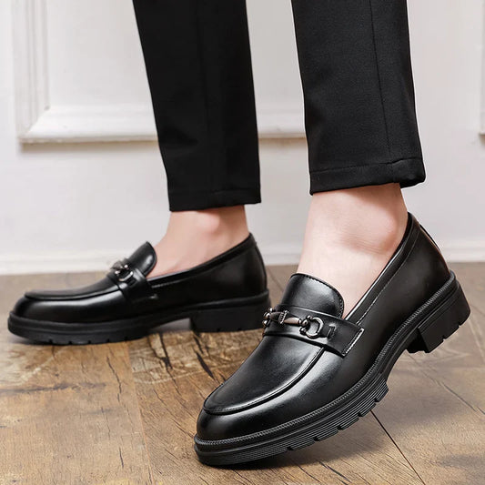 Men Loafers PU Solid Color Low Heel Round Toe Fashionable Classic Horseclip Decoration Business Formal Men Shoes
