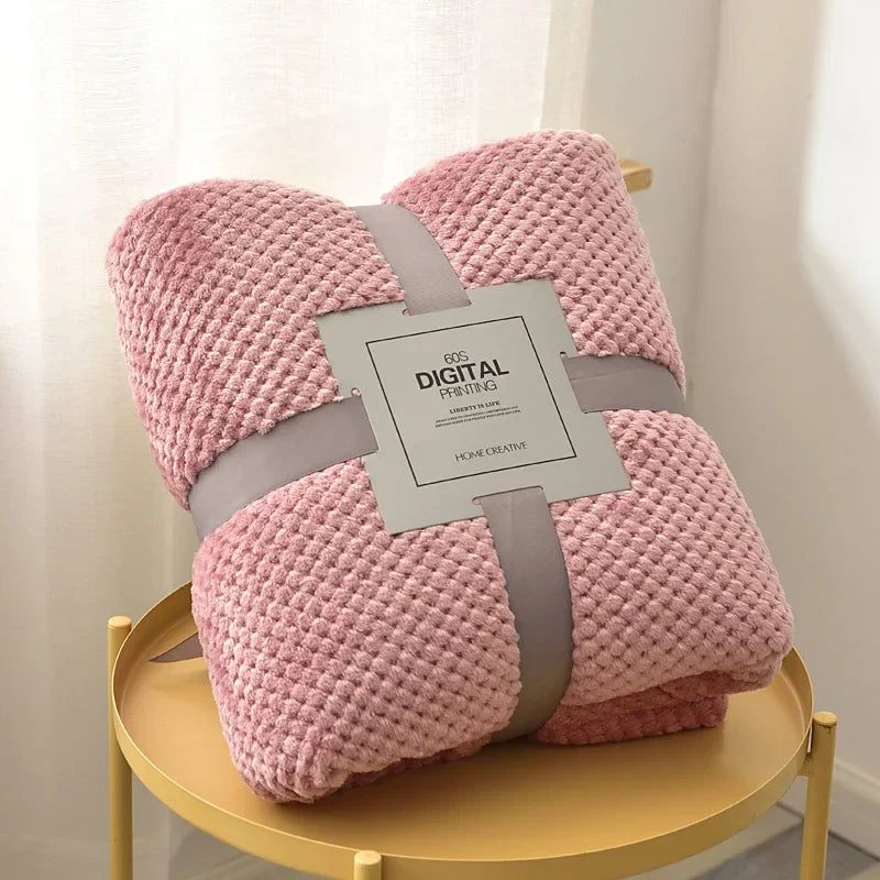 Fluffy Coral Velvet Blanket Flannel Plush Comfortable Thickened and Warm Soft Sofa Throw Blanket for Air-Conditioned Room Luxury