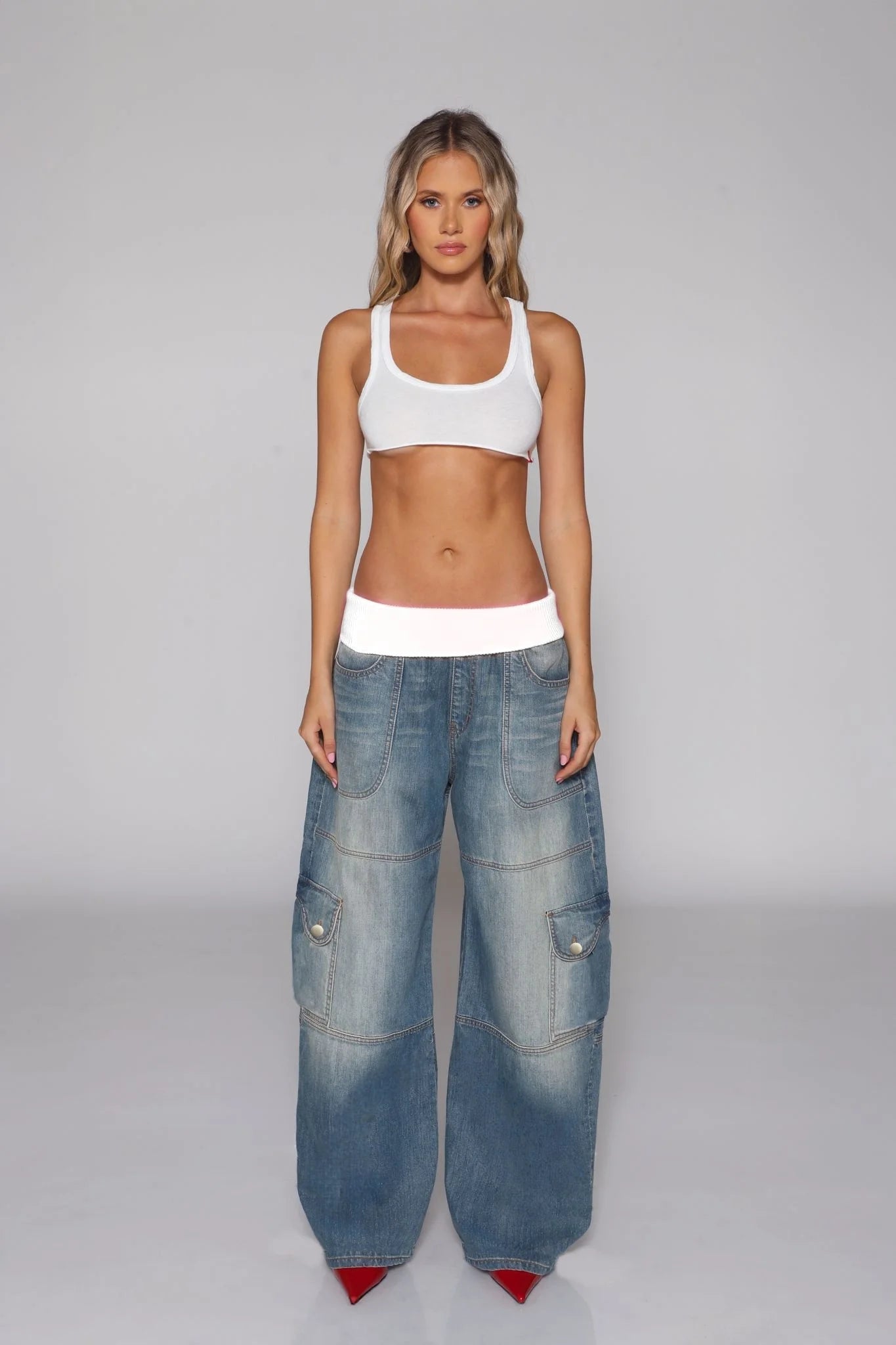 American-style vintage distressed high-waisted denim women's long pants for the 2025 autumn season