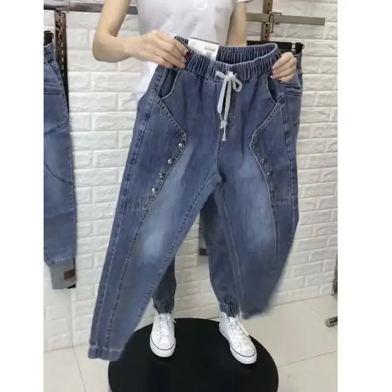 Calça Jeans Feminina Elástico na Cintura com Amarração no Tornozelo