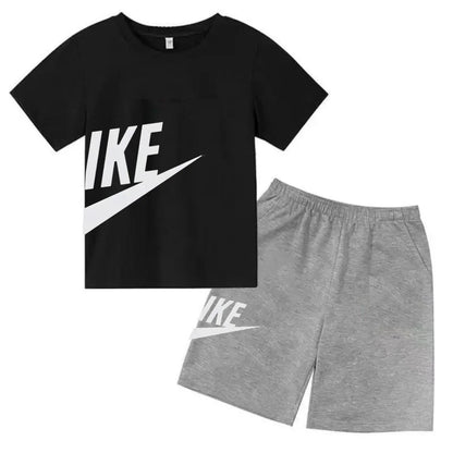 Fashion Sport 2Pcs Outfit, Printed Short Sleeve Tee and Shorts, Comfortable Summer Tracksuit for Boys Girls