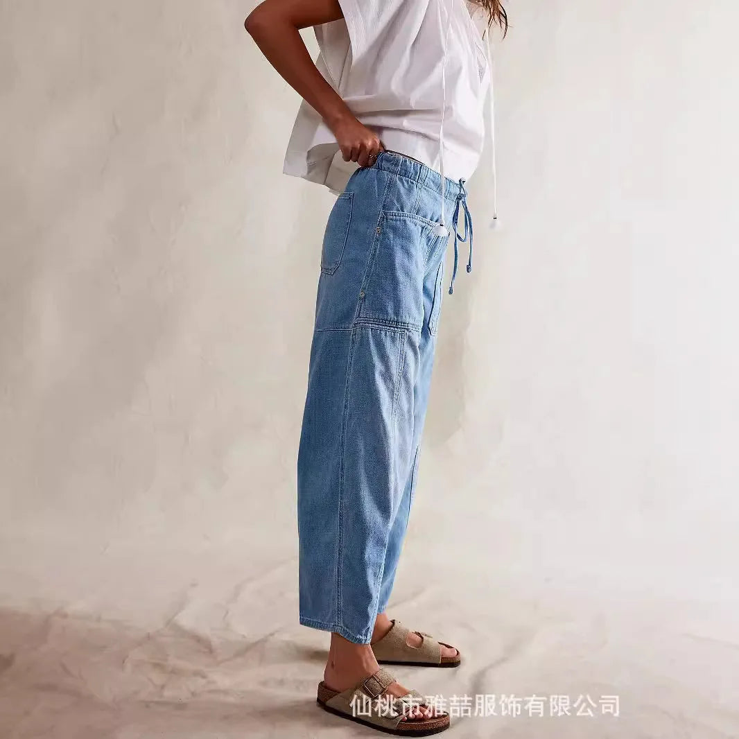 Calça Jeans Casual de Cintura Baixa Perna Reta Folgada com Cadarço e Barra Afunilada