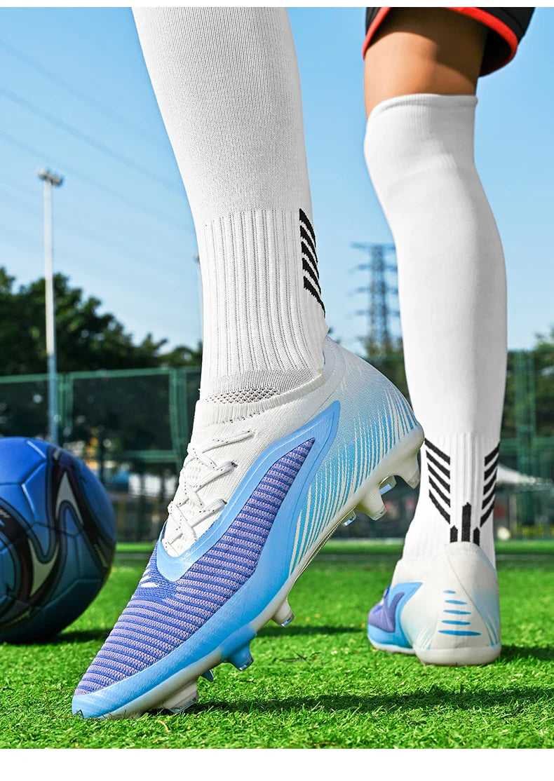 New Football Shoes Professional Low-top Soccer Field Cleats Outdoor Breathable Athletic Spikes Youth Boys Football Shoes Unisex