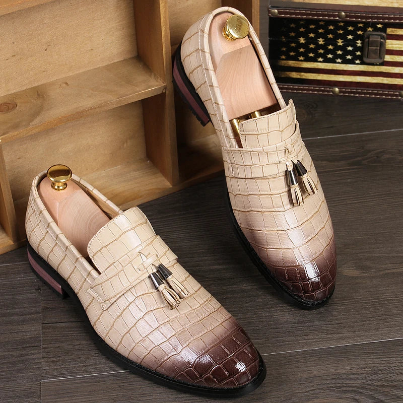 Luxury Formal Men's Dress Italian Designer Stylist Wedding Casual Business Patent Leather Loafers Oxfords Shoes for Men