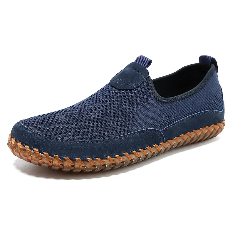 Breathable Men Casual Shoes Lightweight Outdoor Male Walking Shoes Anti-slip Men's Sneakers Slip on Flats Vulcanized Shoes 2025