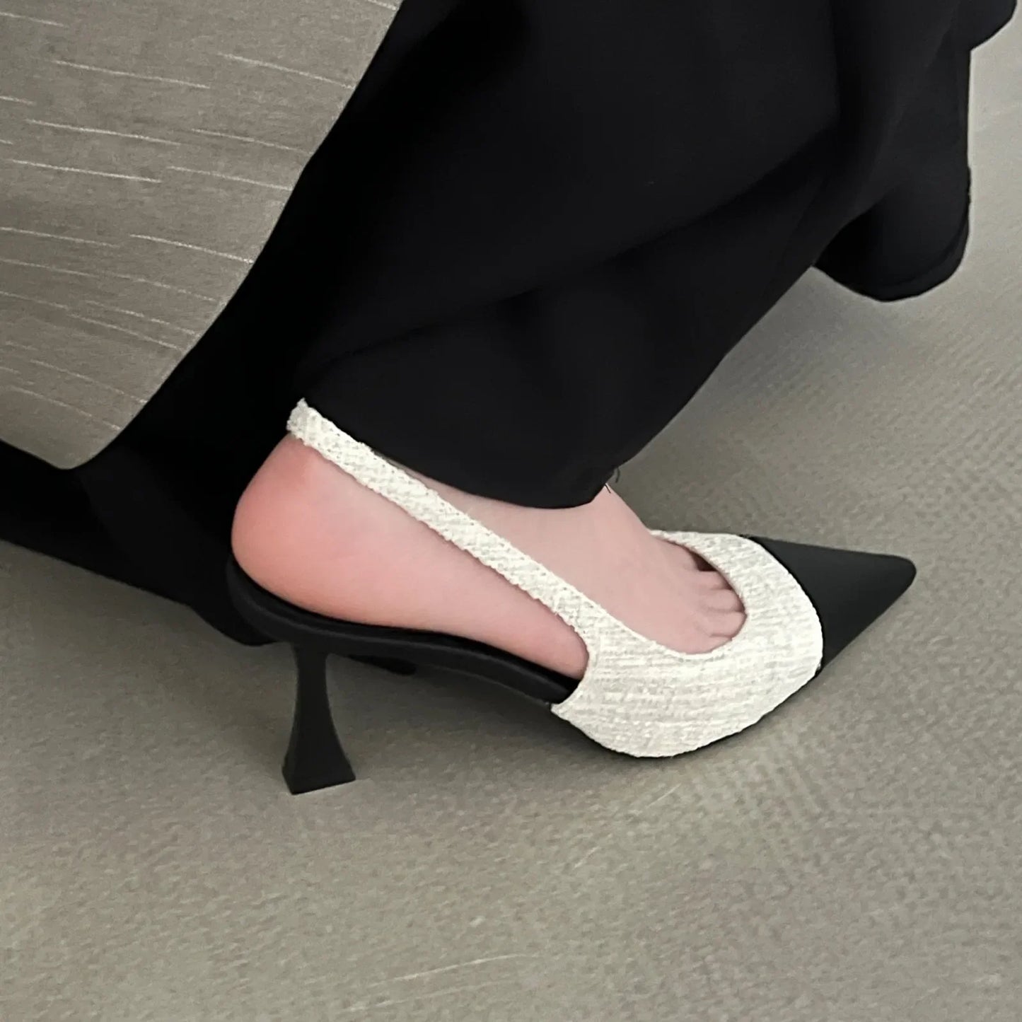 New style pointed-toe fashionable high-heeled shoes for women with thin heels open-back, shallow-cut and suitable foroutdoorwear