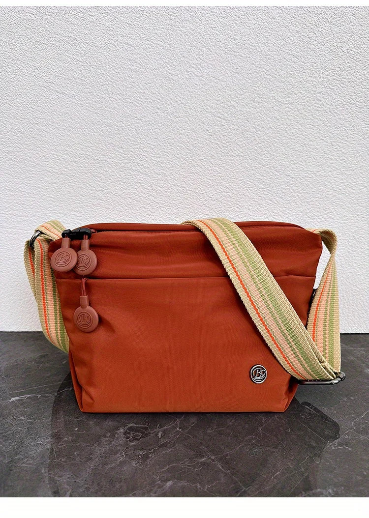Ultra-light Nylon Crossbody Bag for Women Adjustable Wide Strap Lightweight Women's Bag Zipper Closure Stylish Messenger Bag
