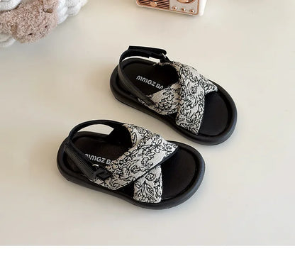 2026 Girls' Sandals Summer New Korean Version Little Girls All Design Sense Cross Strap Beach Sandals Comfort Daily Kids Sandals
