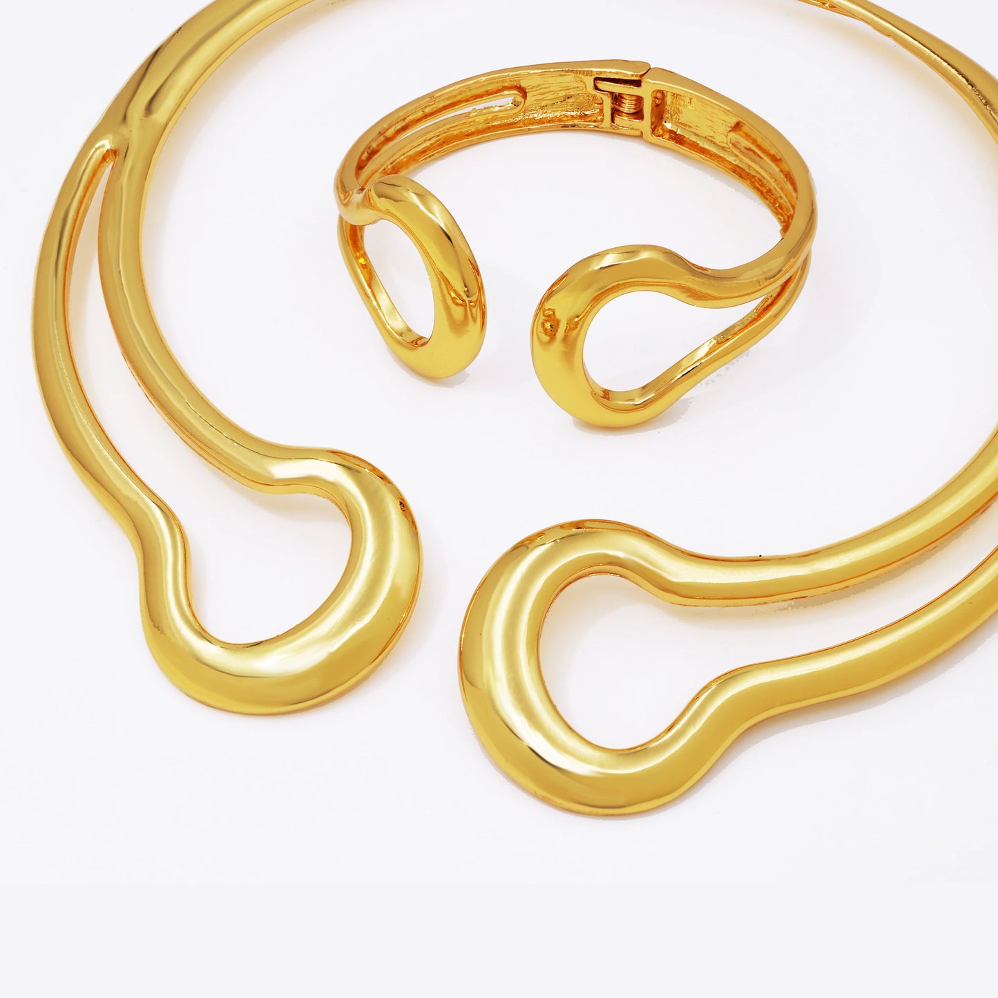 Italy 18k Gold Plated Jewelry Set For Women Classic Design Shiny Necklace Hoop Earrings Bangle And Ring Fashion 4PCS Set Jewelry