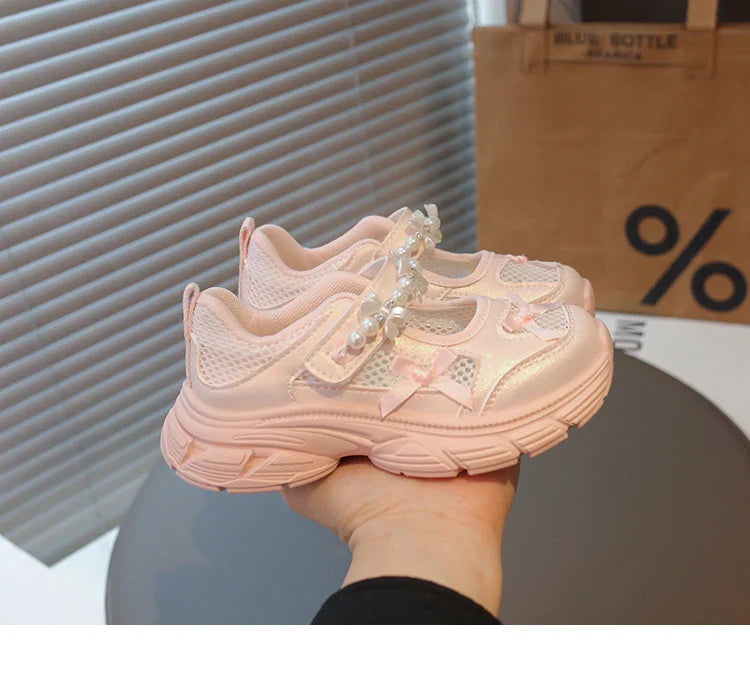 Girls Hollowed-out Mesh Sports Sneakers with Beaded Bow 2026 New Summer Toddler Barefoot Beach Shoes Platform Versatile Sandals