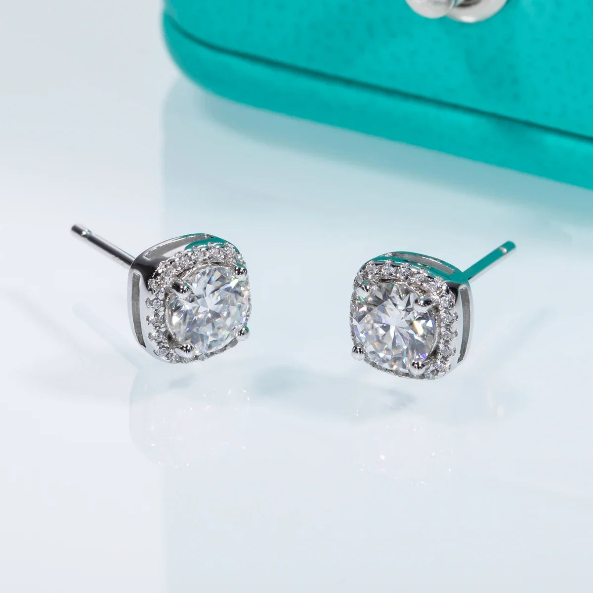 5mm 1cttw D Color Moissanite Diamond 925 Sterling Silver Stud Earrings for Woman Fine Jewelry Wholesale