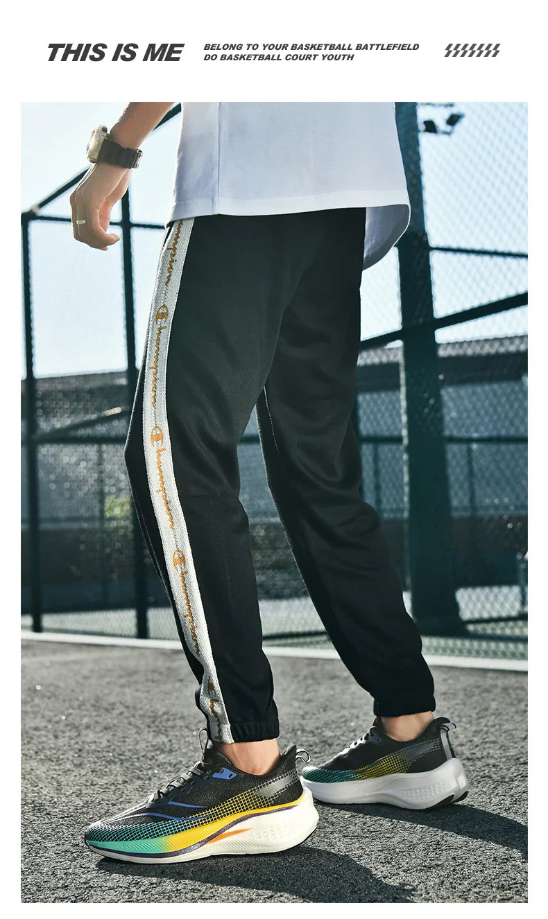 Sapatos de corrida esportivos casuais masculinos e femininos de moda com superfície de malha respirável, suporte de placa de carbono e sola de borracha resistente ao desgaste