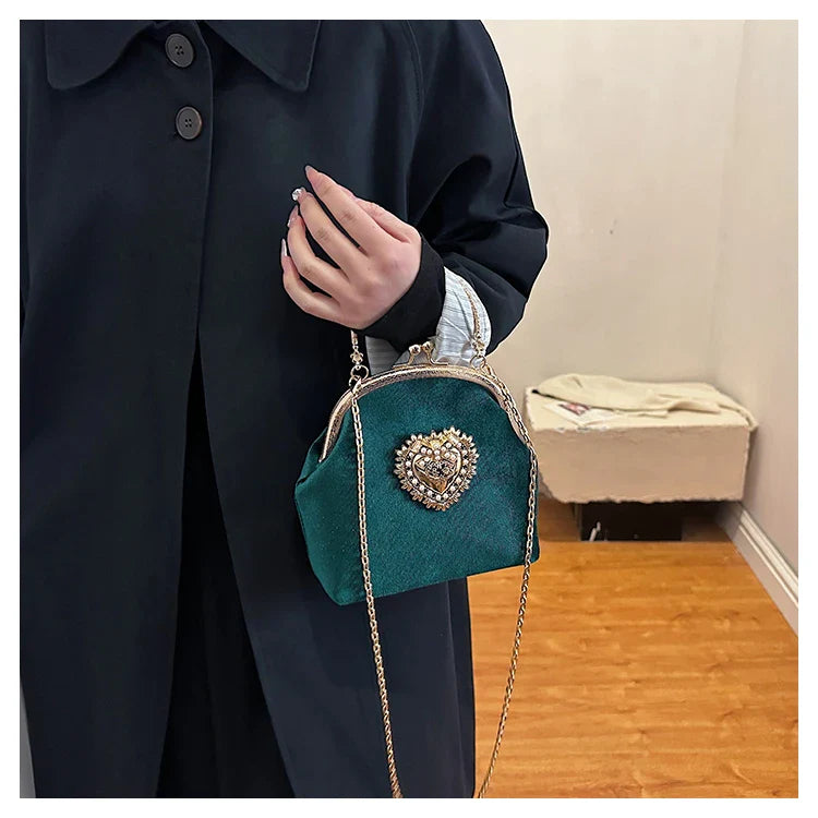 Velvet Frame Heart Dinner Hand Bags Diamonds Chains High Quality Shoulder and Crossbody Bags for Women 2024 Fashion Hot Sale