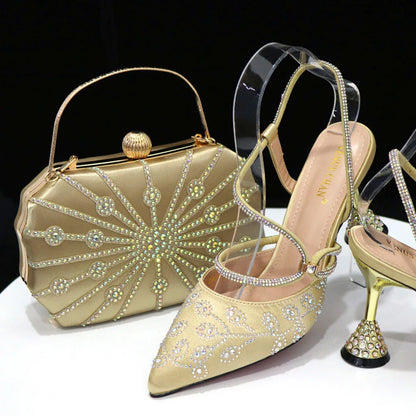 Scarpins e bolsa femininos de alta qualidade na cor vinho. Design italiano para casamentos na Nigéria.