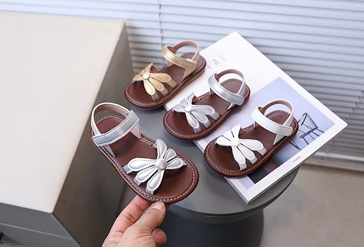 Girls Sandals Hook&loop Kids Beach Shoes Soild Color Versatile 2025 Summer Girls Princess Shoes Retro Sweet Flowers Korean Style