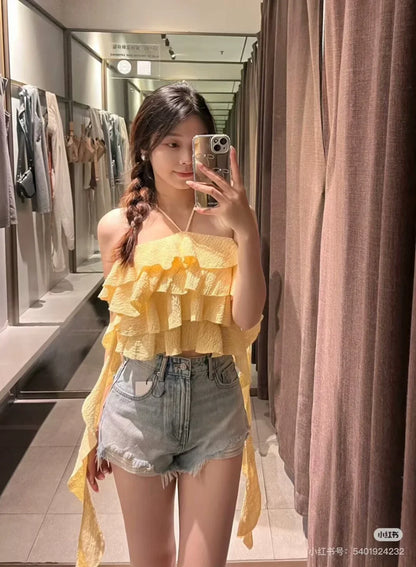 Textured halter crop top with ruffles Women's short yellow sleeveless top with sexy streamers for summer 2025 ETJ
