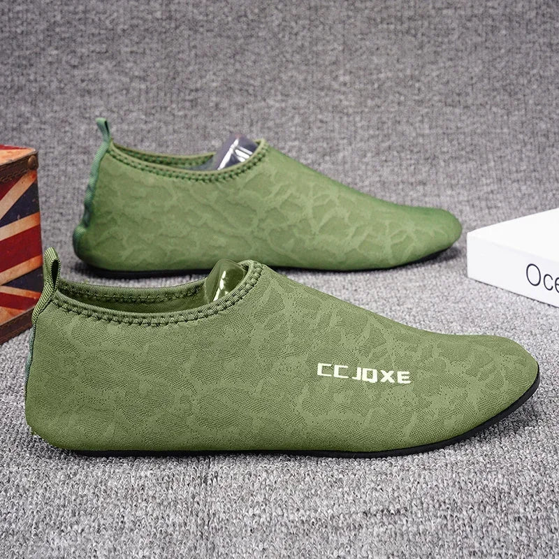 Men's Shoes Breathable Thin Bottom Light Driving Loafers Casual Socks Shoes Men Slippers Comfortable Walking Mens Shoes