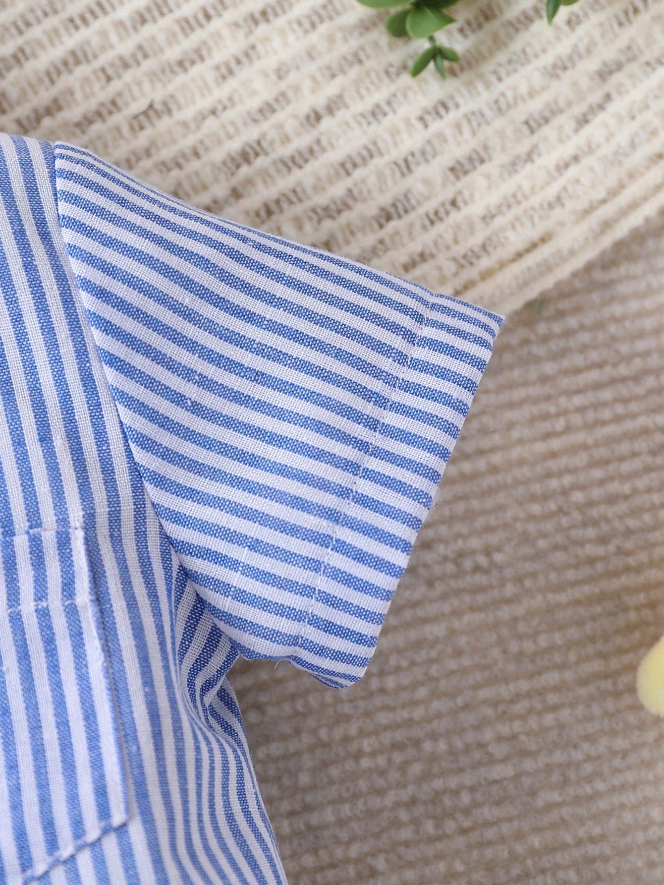 2-piece set of fashionable casual striped short sleeved shirt and breathable practical shorts for baby boys, summer