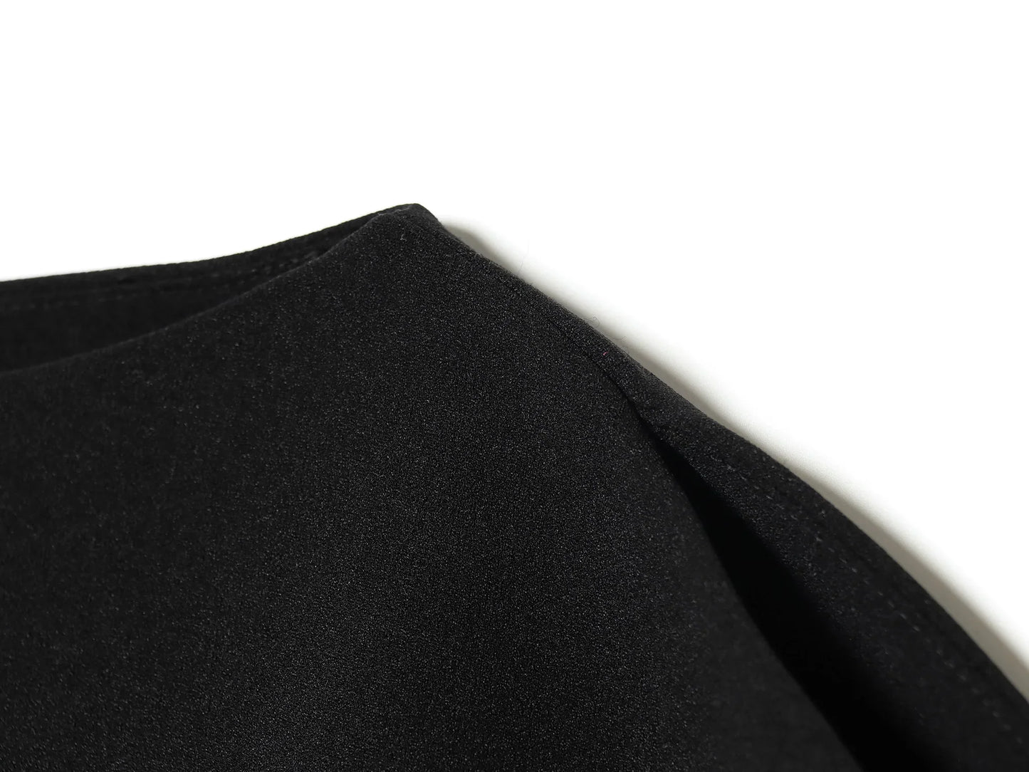 Women Vintage Black Short Puff Sleeve Shirts O Neck Asymmetrical Hem Blouse 2026 Spring Trend High Street Lady Chic Tops