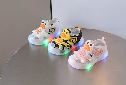 LED Light Baby Shoes 2023 Summer 0-3 Year Old Boys/girl Headband Anti Kick Sandals with Soft Soles Baby Toddler Soles Beach Shoe