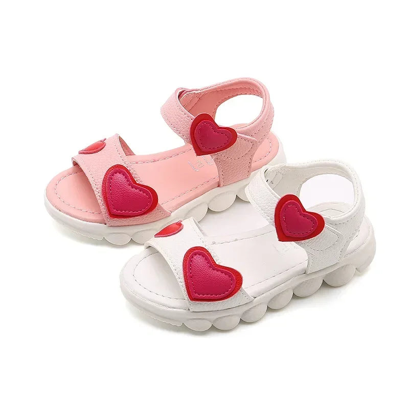Lovely Heart Shape Children Sandals for Girls 2026 Summer Open Toe Sandals Kids Girls New Arrival Baby Girl Beach Shoes I03123