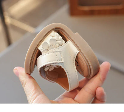 2026 High Quality Girls Sandals Flower Sweet Soft Children's Beach Shoes Kids Cute Summer Floral Sandals Princess Fashion 22-31
