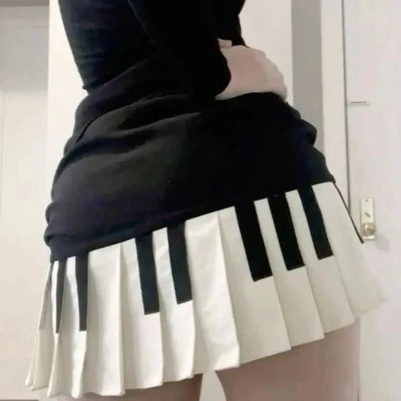 Spring Women Piano Skirt Black White Contrast Pleated Mini Skirt Y2K Harajuku Empire Waist Slim Short Skirt Streetwear