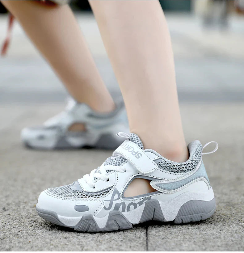 Kids Summer Shoes Kids Sandals Breathable Boys Sandals Soft  Children's Shoes Outdoor Protecting Toes Beach Sandal Water Shoes
