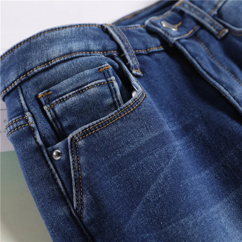 Women Thermal Jeans Winter Snow Warm Plush Stretch Jeans Lady Skinny Thicken Fleece Denim Long Pants Retro Blue Pencil Trousers