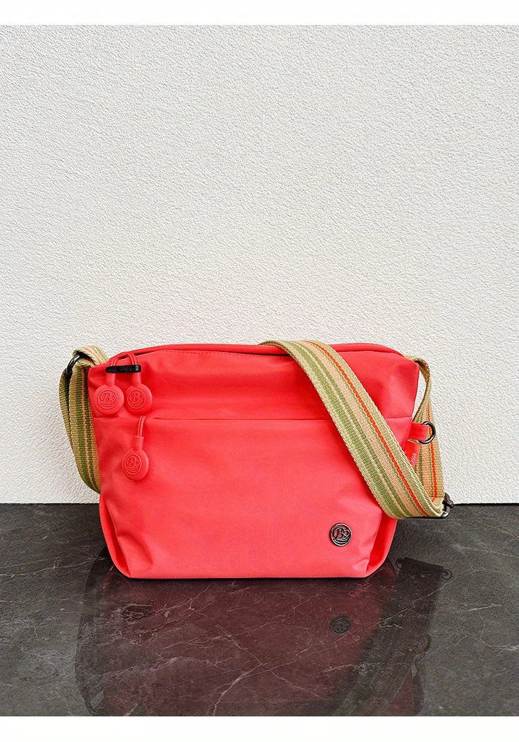 Ultra-light Nylon Crossbody Bag for Women Adjustable Wide Strap Lightweight Women's Bag Zipper Closure Stylish Messenger Bag