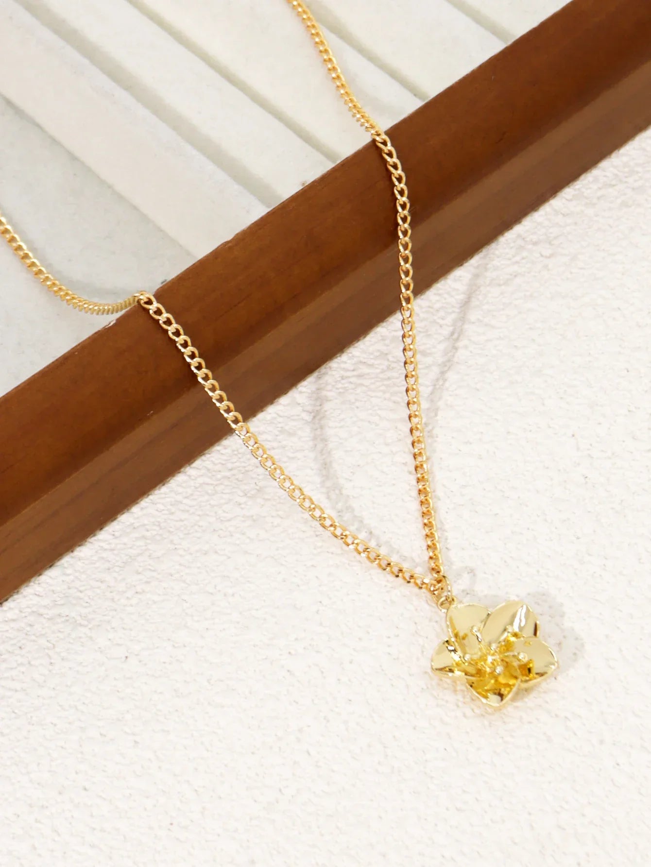 Vintage Shiny Shell Starfish Pendant Necklace for Women Simple Multilayer Thin Chain Choker Bridal Neck Jewelry