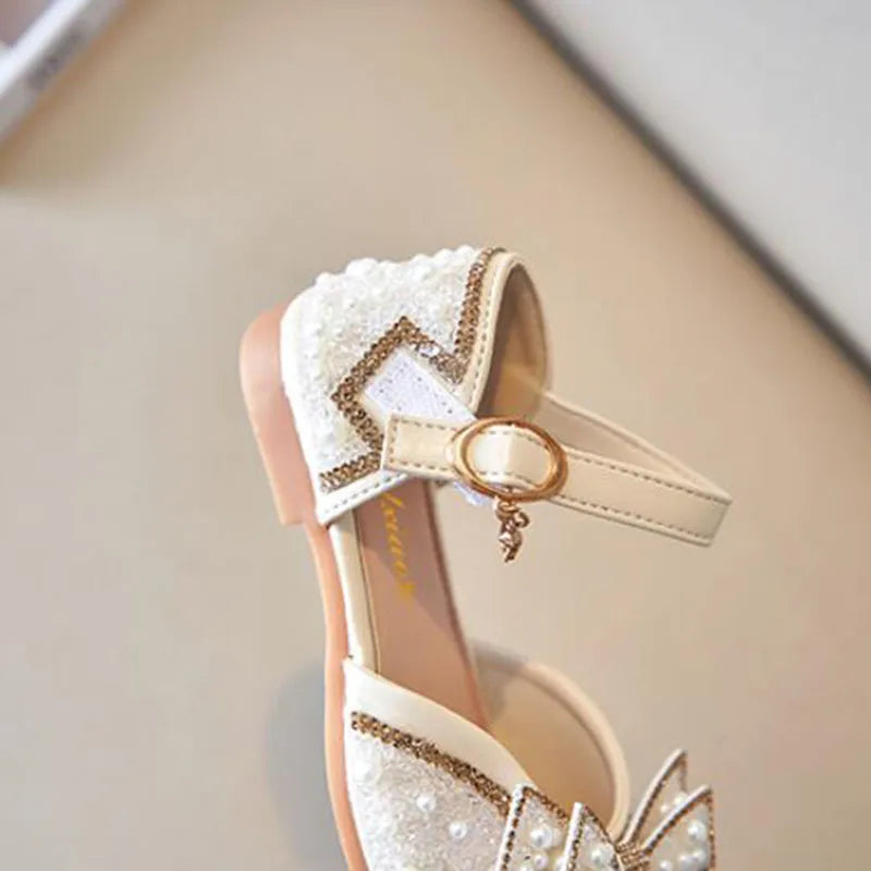 2026 New Summer Girls Sandals Cute Bow Pearl Sequins Kids Princess Shoes Flat Heels Dancing Shoes Size 21-36