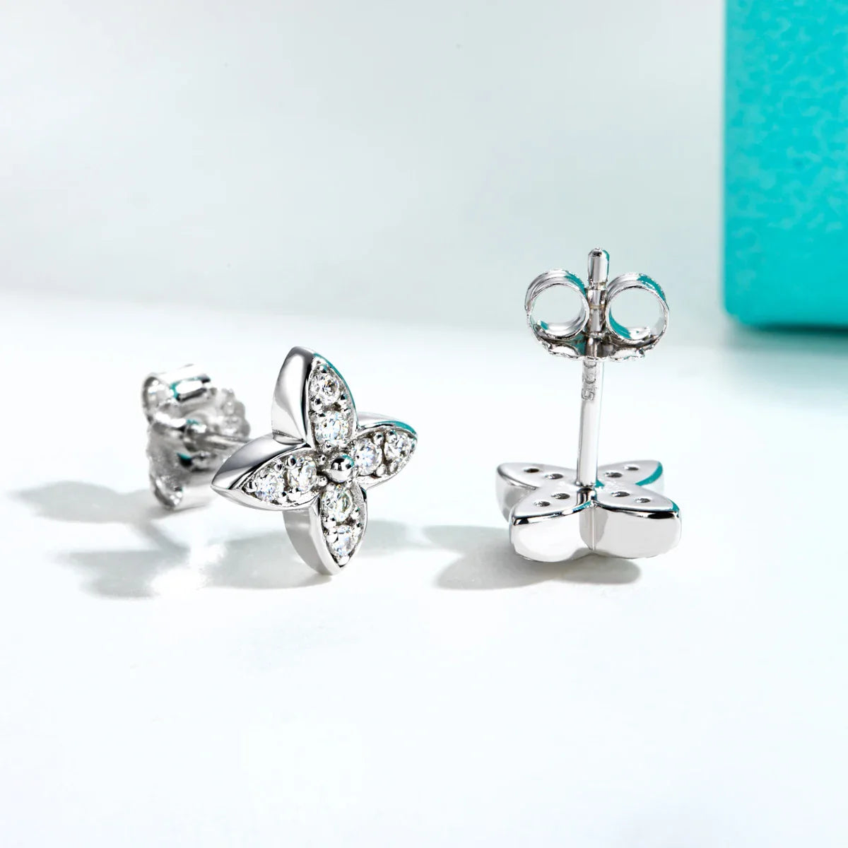 1.5mm D Color Moissanite Diamond 925 Sterling Silver With Cer Classic Cross Stud Earrings For Woman Jewelry Wholesale