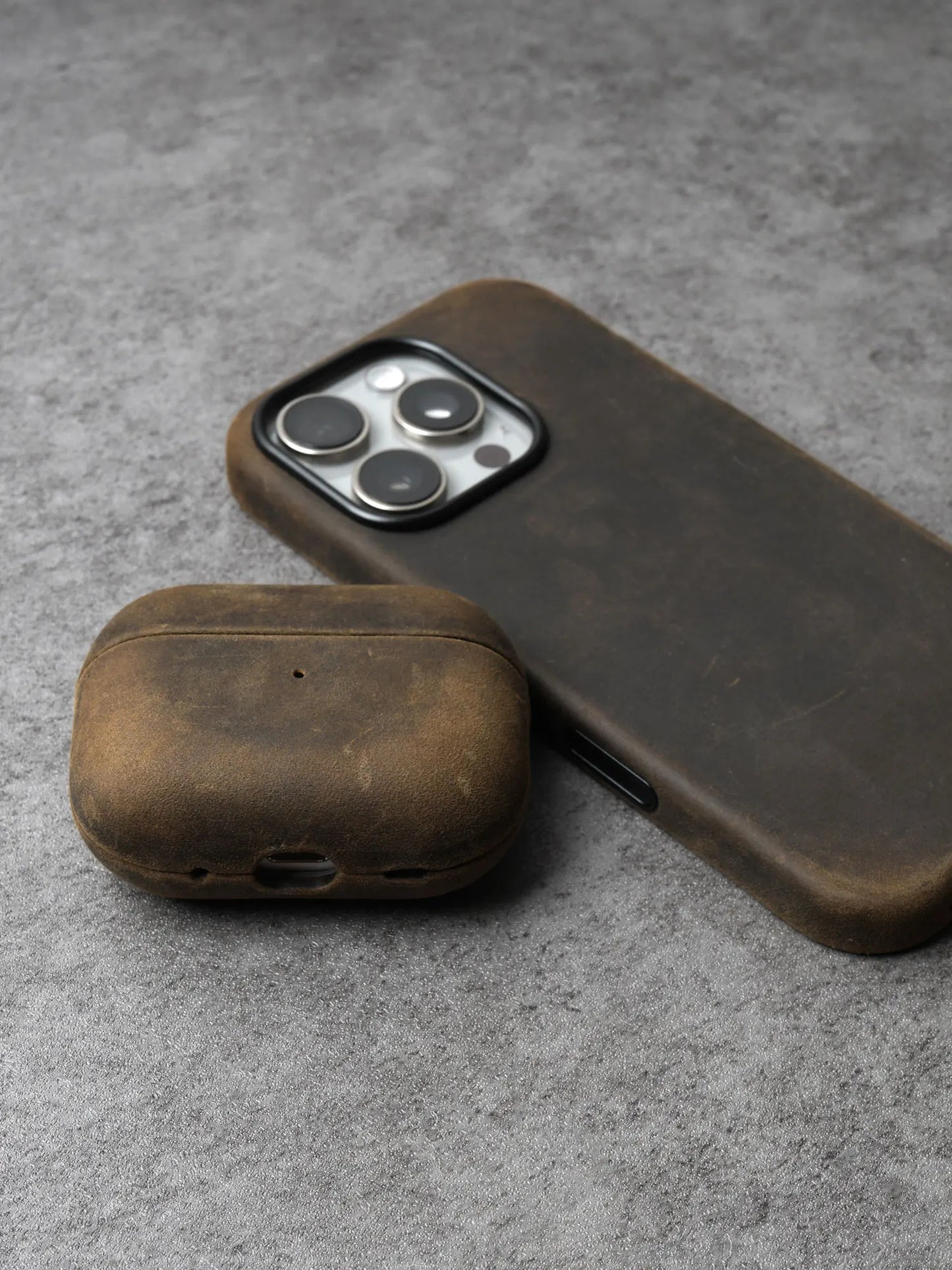 Genuine Leather Case for iPhone 17 16 15 Pro Max Magnetic PULL-UP Cowhide Phone Cover