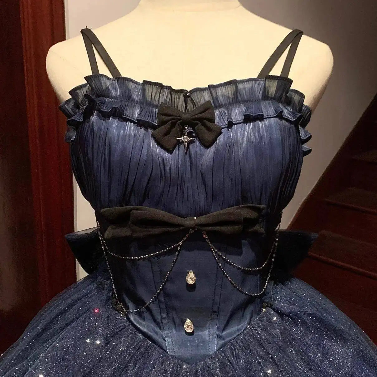 Summer New French Fashionable, Waist Wrapped, Slim and Slim Slim Sparkling Tailed Dress Short Skirt for Women