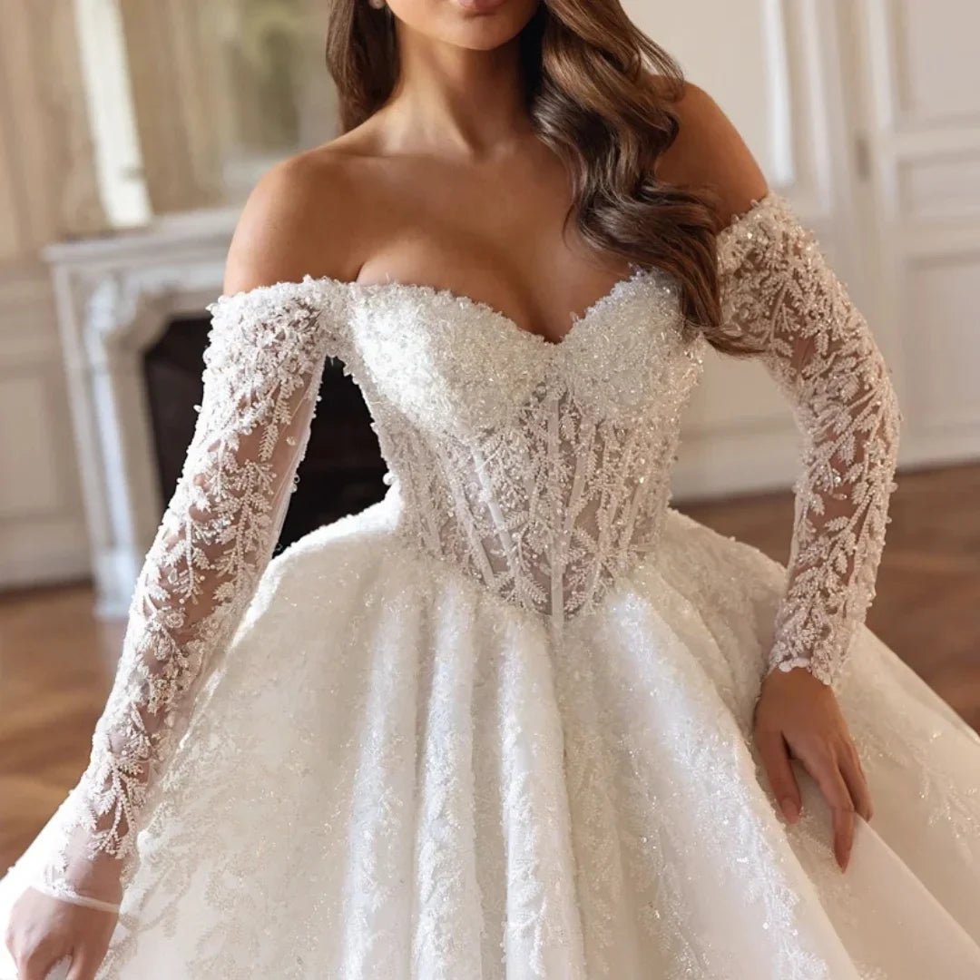 Customized Sweetheart Lace Up Ball Gown Wedding Dress Exquaisite Appliques Long Sleeve Princess Bridal Gown  Vestido De Novia