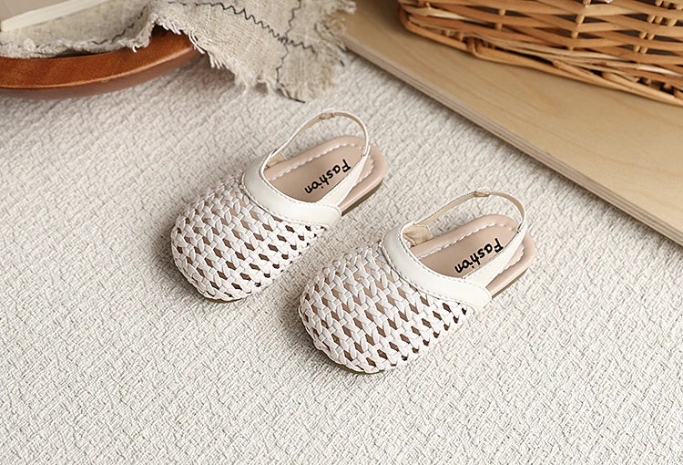 Baby Girls Shoes Braided Sandals for Girls Kids Fashion Hollow Out Leather Shoe Soft Sole Retro Princess Slippers Beach Shoes