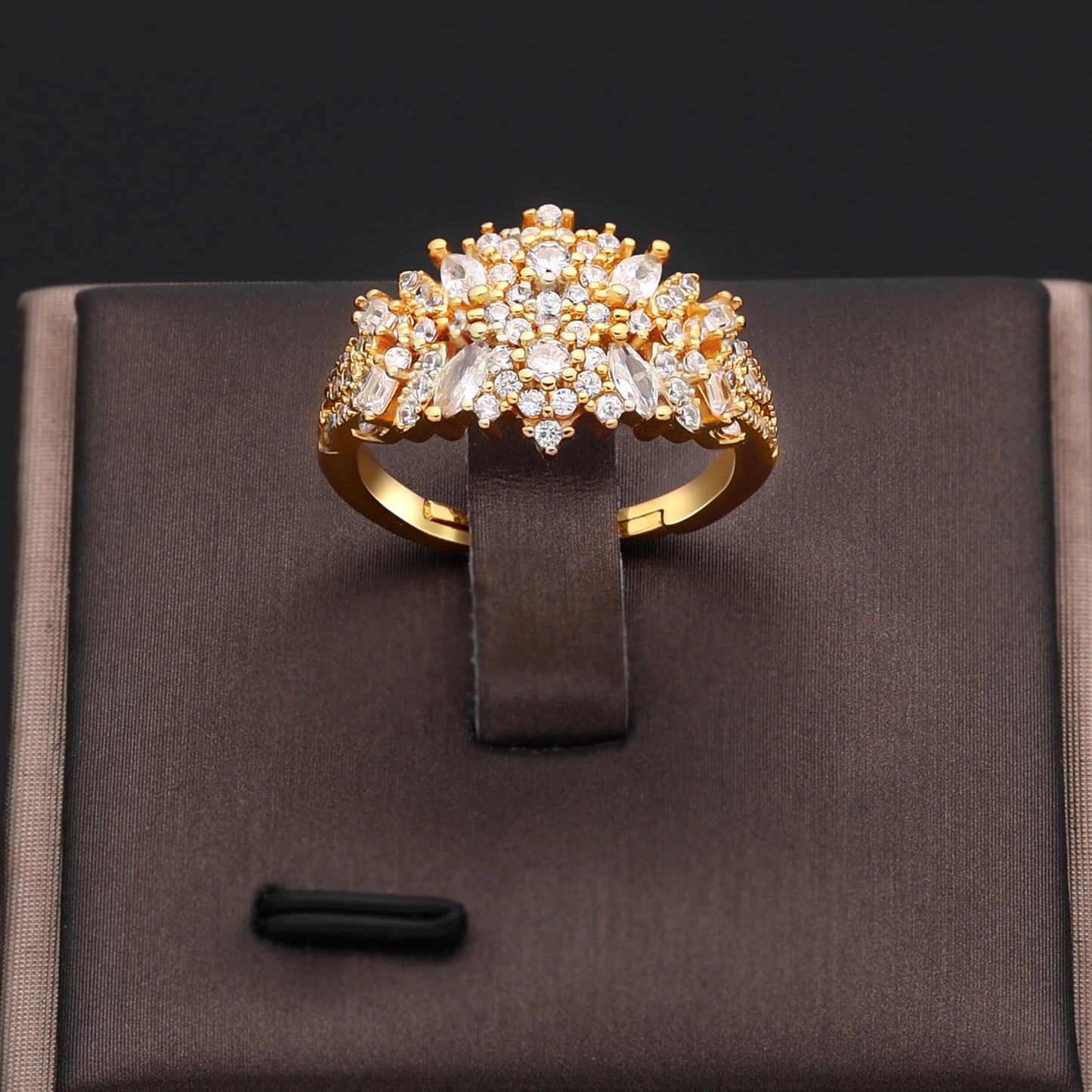 Fashion Emirados Árabes Unidos Dubai Zircônia Cúbica Conjunto Completo de Joias de 4 Peças para Mulheres Banhado a Ouro Acessórios de Noiva Nigerianos