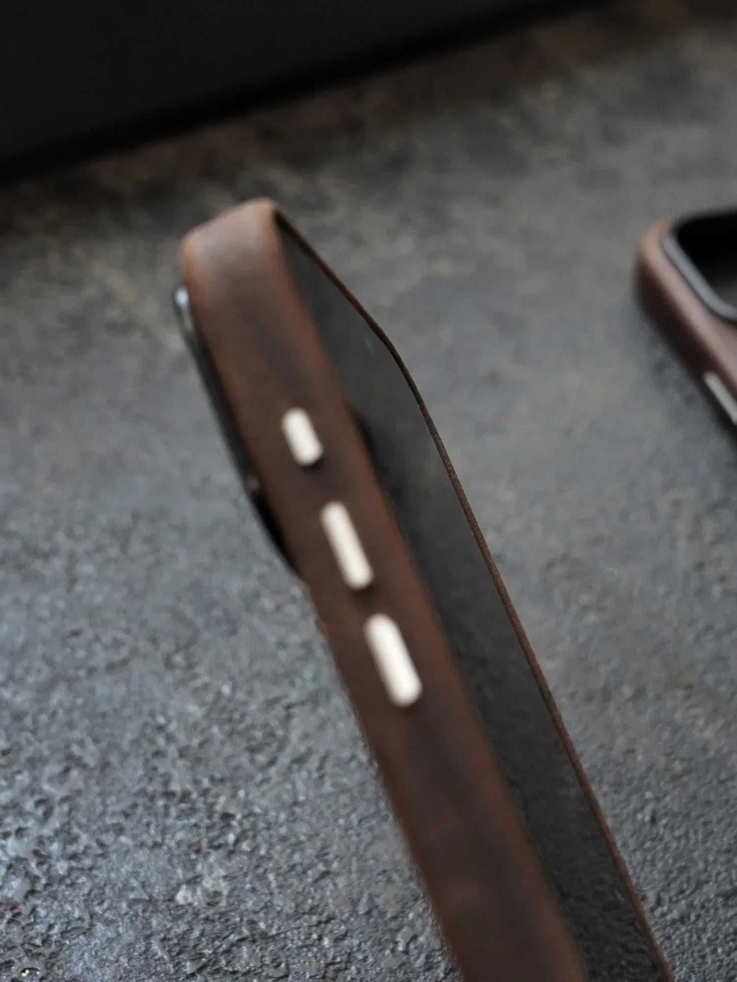 Magnetic Genuine Leather Case for iPhone 17 16 Pro Max 15 14 Compatible with MagSafe Nature Cowhide Retro Phone Cover