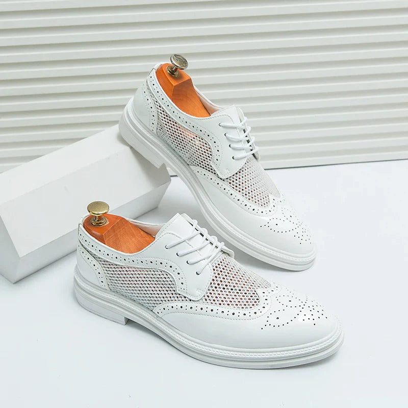 Fashion Derby Leather Men Shoes Summer Breathable White Brogue Lace Up Solid Dress Shoes Business Casual Party Wedding Shoes Men