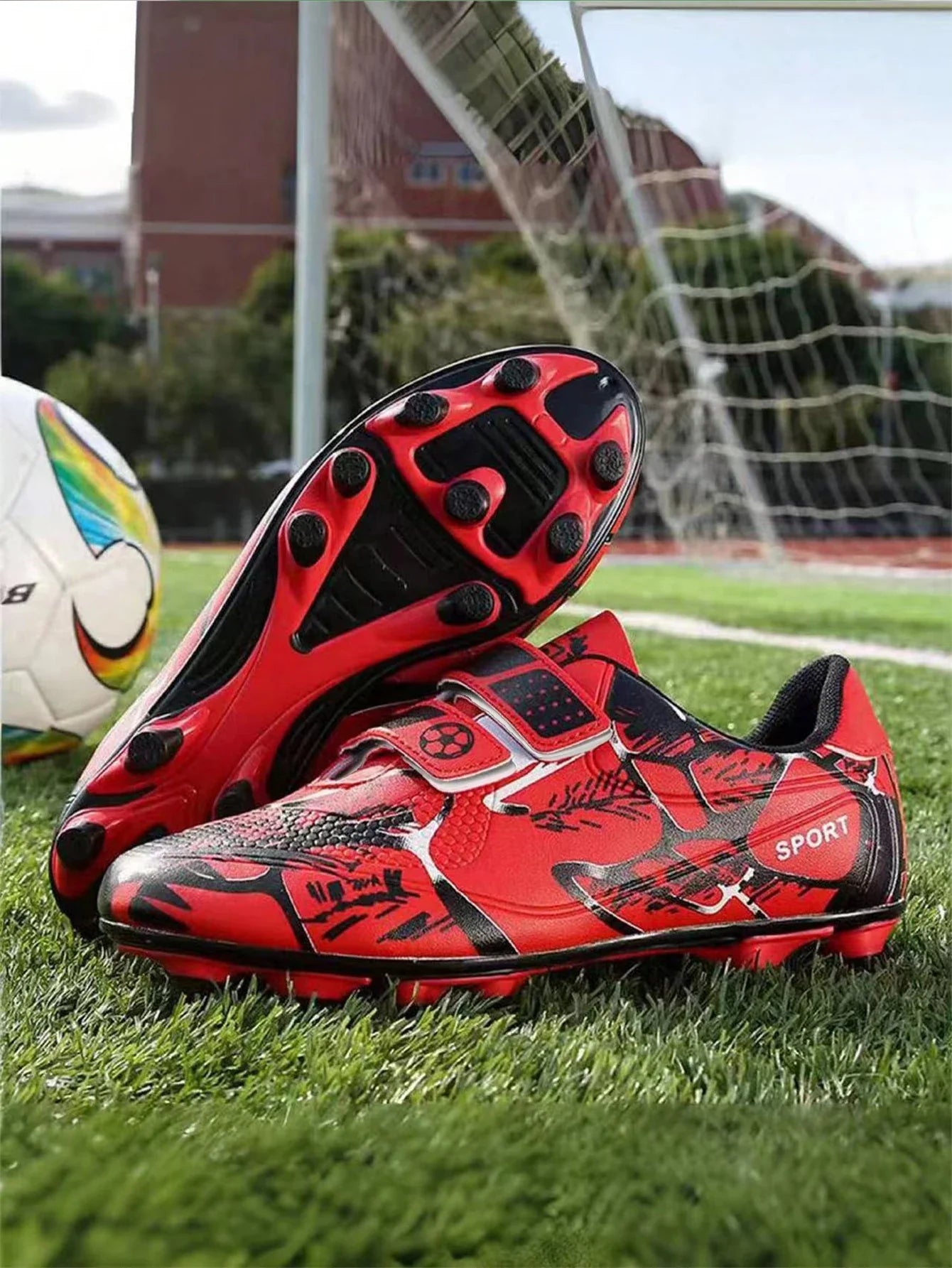 Boys' soccer shoes, low cut soccer shoes, grass anti slip training sports shoes, outdoor shoes