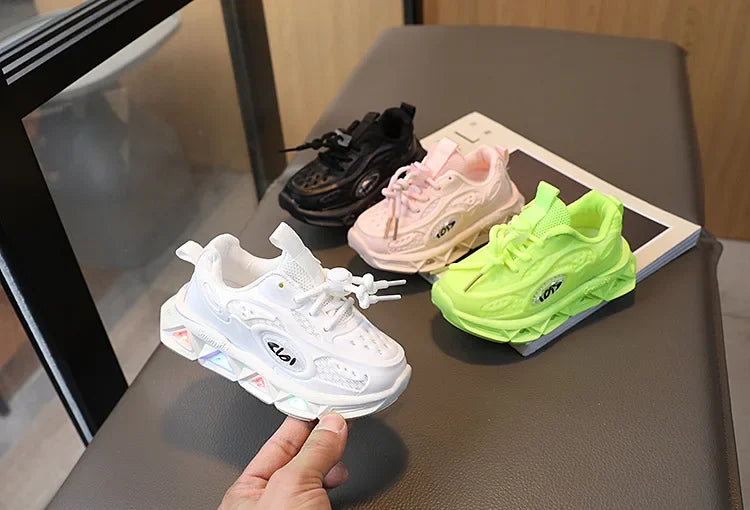 Baby Shoes 2025 Spring Autumn New Boys and Girls Light Up Clunky Sneaker Small and Medium-sized Children's Soft Soled Baby Shoes