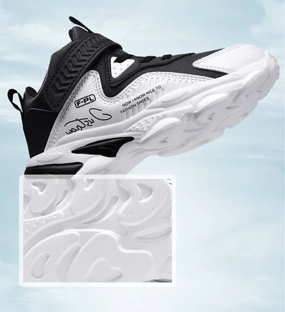 A pair of children's four-season leather upper high-top sports shoes, wear-resistant casual shoes, size 28-38，YX-024