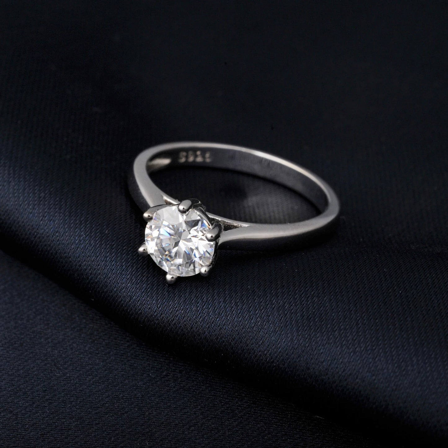 Moissanite D Color 0.5ct 1ct 2ct Round Cut S925 Sterling Silver Solitaire Wedding Engagement Ring for Women