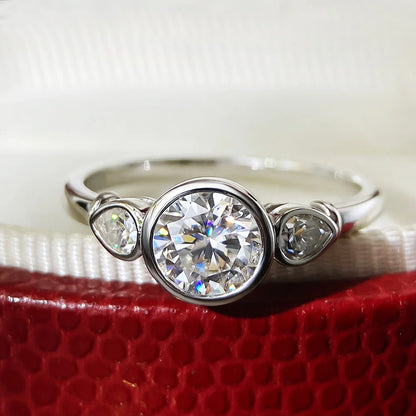 3 Stones Moissanite Engagement Ring s925 Sterling Silver Plated 18k White Gold GRA Certified Promise Rings for Women