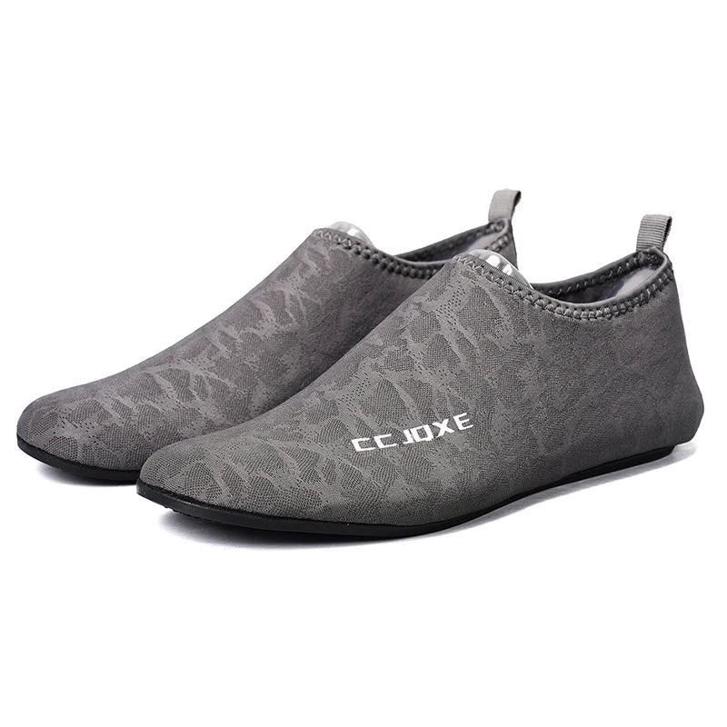 Men's Shoes Breathable Thin Bottom Light Driving Loafers Casual Socks Shoes Men Slippers Comfortable Walking Mens Shoes