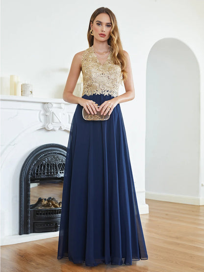 Elegant Long Prom Dresses Patchwork A-Line Evening Dress Chiffon Embroidery Appliques V-Neck Halter Illusion Back Party Gowns