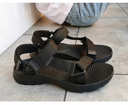 Fashion Outdoor Lightweight EVA Sole Breathable Sandy Beach New Men Sandals Garden Shoes Summer High Quality Clogs Big Size 46